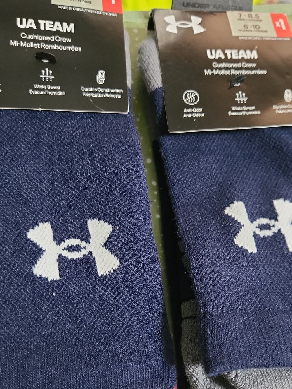 Under Armour UA Team Cushioned Crew Socks  Navy Sz 7 -8.5 mens Two Packs Of 2